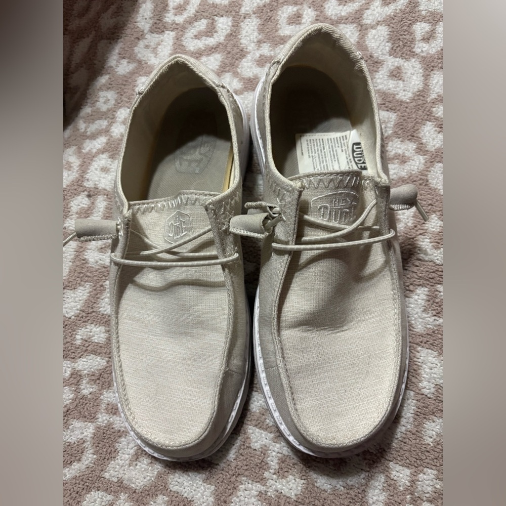 Hey Dude women’s size 7